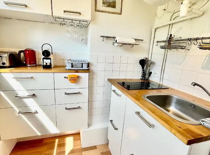 Les Pieds Dans L'eau Apartment